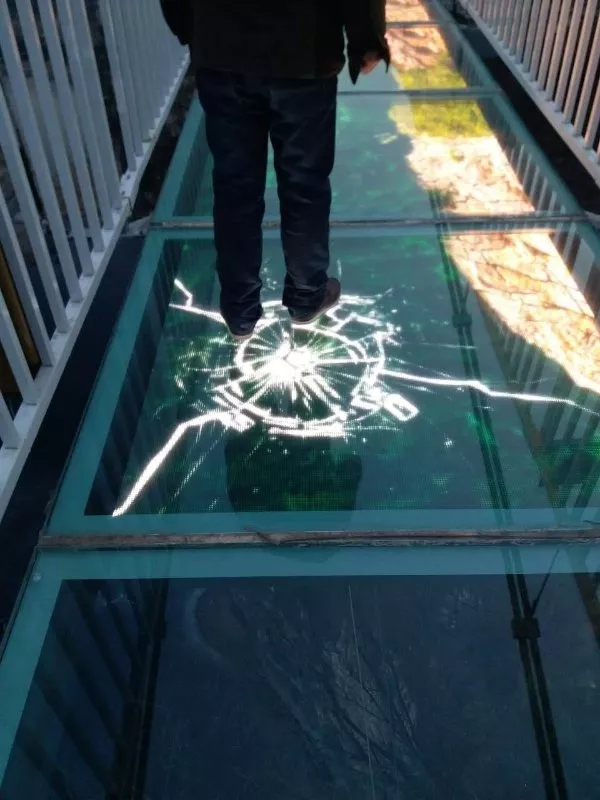 5月12日【超体验】十渡龙湖湾破碎玻璃栈道+漂流+竹筏